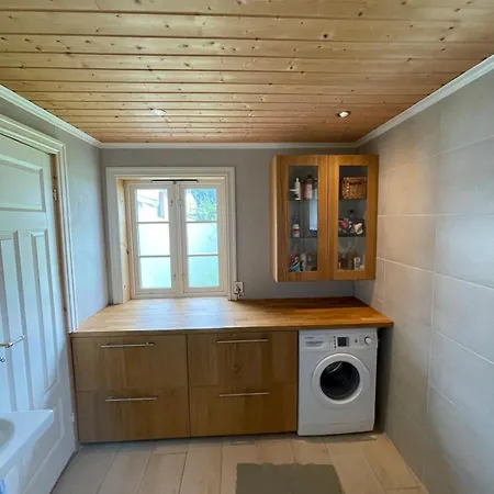 House With Oceanview 史特林