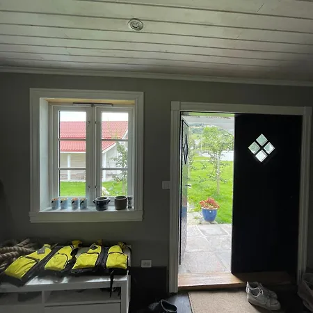 House With Oceanview * Stryn