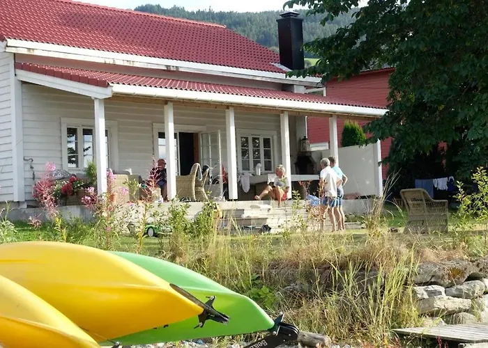 House With Oceanview * Stryn