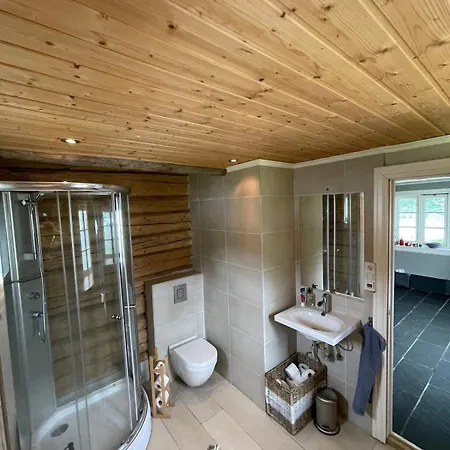 House With Oceanview سترين